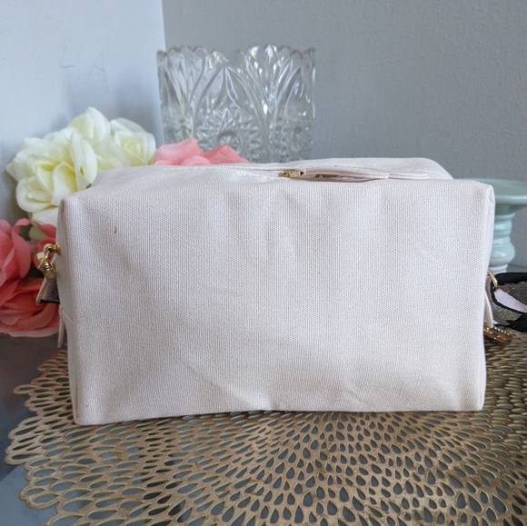 Burberry - Picture 7 of 10